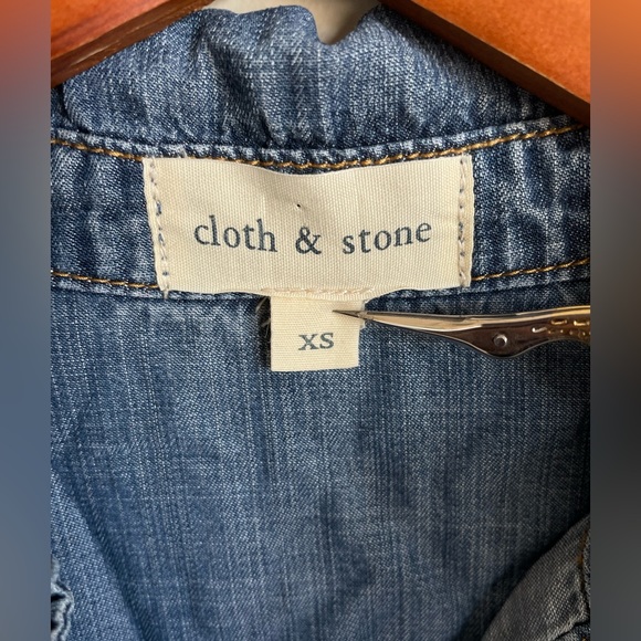 Anthropologie Cloth & Stone Sz XS Chambray Button Down Long Sleeve Shirt Tencel - Picture 6 of 13